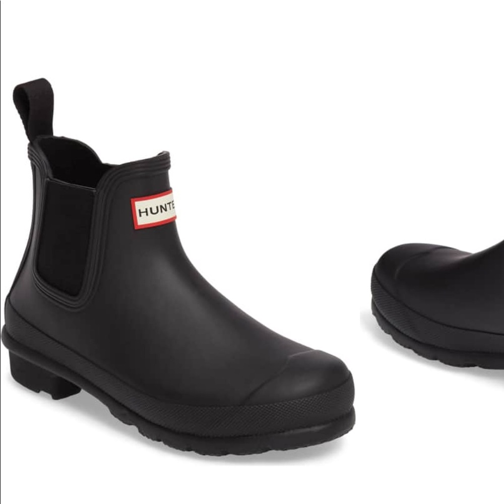 Hunter Chelsea rain boot size m6/w7